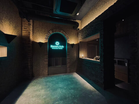 BurnessStyle_女性専用_内観1