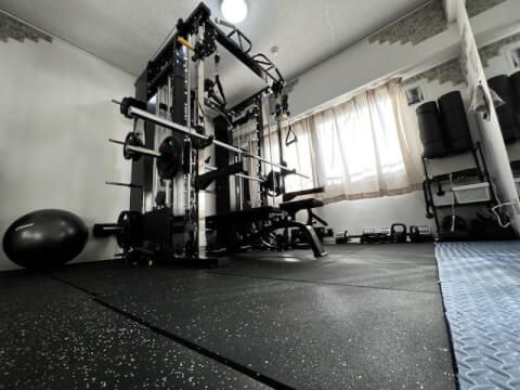 Dee GYM 本町店