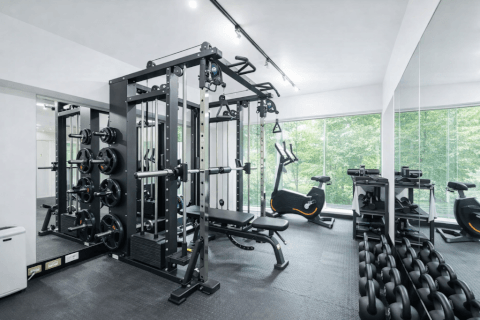 Dee GYM 明大前店