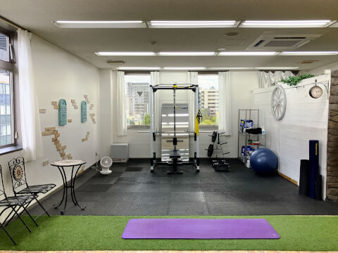 プライベートジムHPER 江坂店の写真3