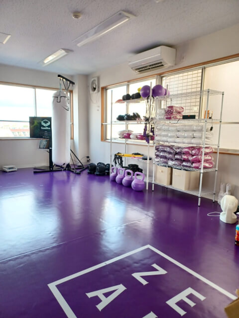 ZEAL BOXING FITNESS 新小岩店の写真2