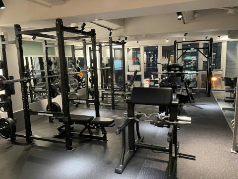 エニタイムフィットネス 九段下店_1番目の写真