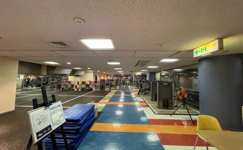 セントラルフィットネスクラブ24 一社