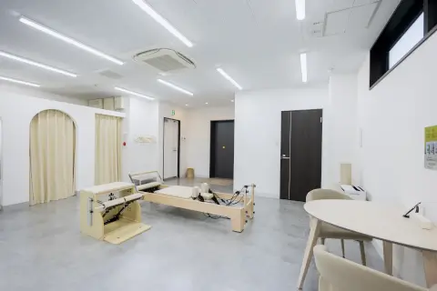 パーソナルマシンピラティスELEMENT 浦和店の写真5