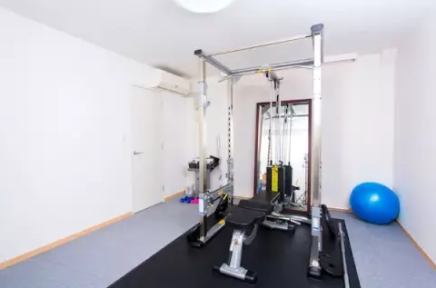 es three 新宿店_2番目の写真