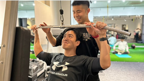 FIRST CLASS TRAINERS 梅田新道店_2番目の写真