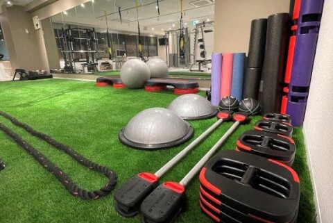 FIRST CLASS TRAINERS 梅田天六店_5番目の写真