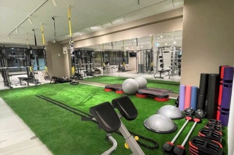 FIRST CLASS TRAINERS 梅田天六店_3番目の写真