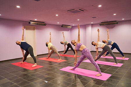 溶岩ホットヨガ アミーダ 四谷三丁目店_1番目の写真