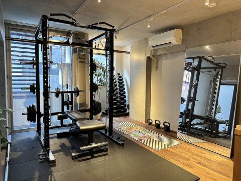 KayG＋ 新宿御苑前店