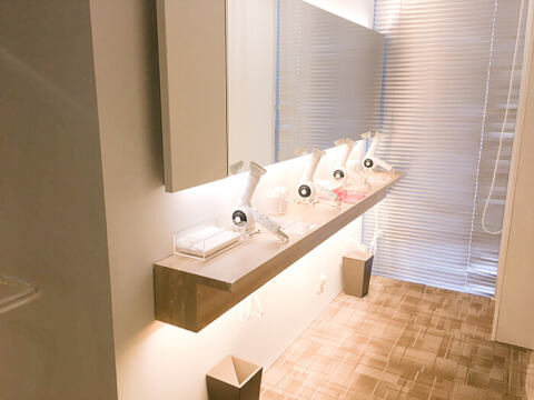 ホットヨガロイブ NU茶屋町店の写真4