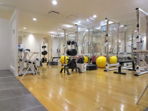 リボーンマイセルフ 新宿店の写真1